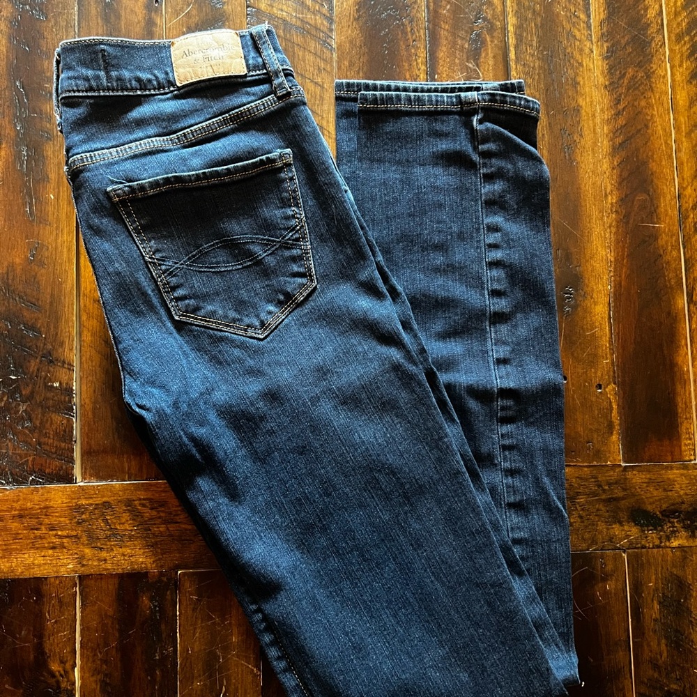 Abercrombie & Fitch Women’s Deep Blue Skinny Jeans